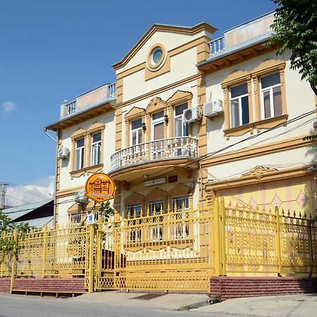 Yellow Hostel Душанбе Экстерьер фото