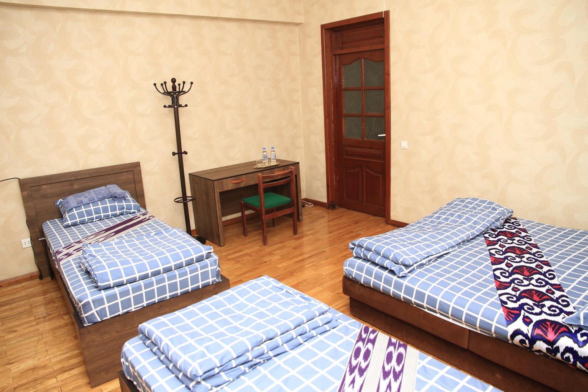 Yellow Hostel Душанбе Экстерьер фото