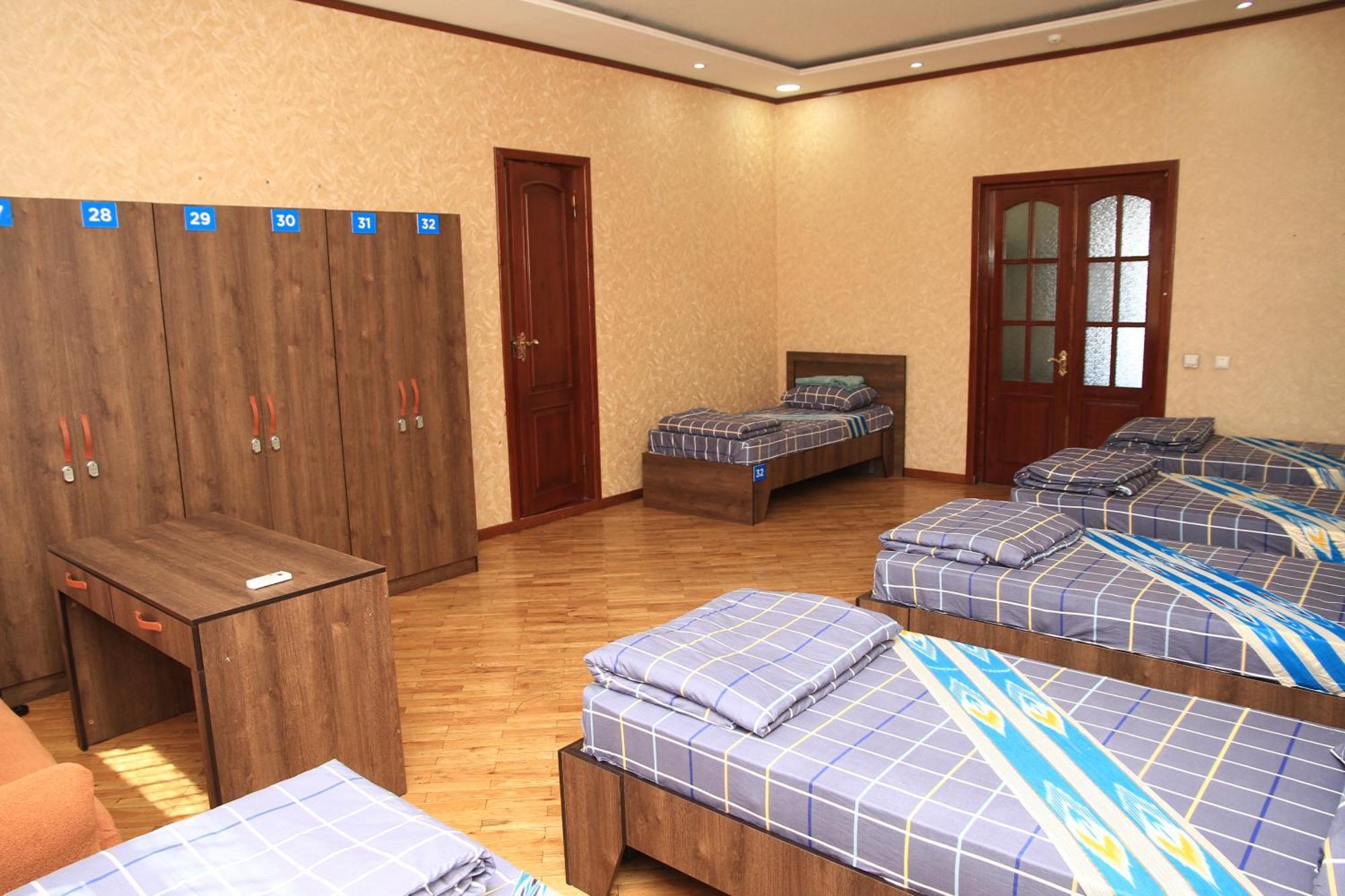 Yellow Hostel Душанбе Экстерьер фото
