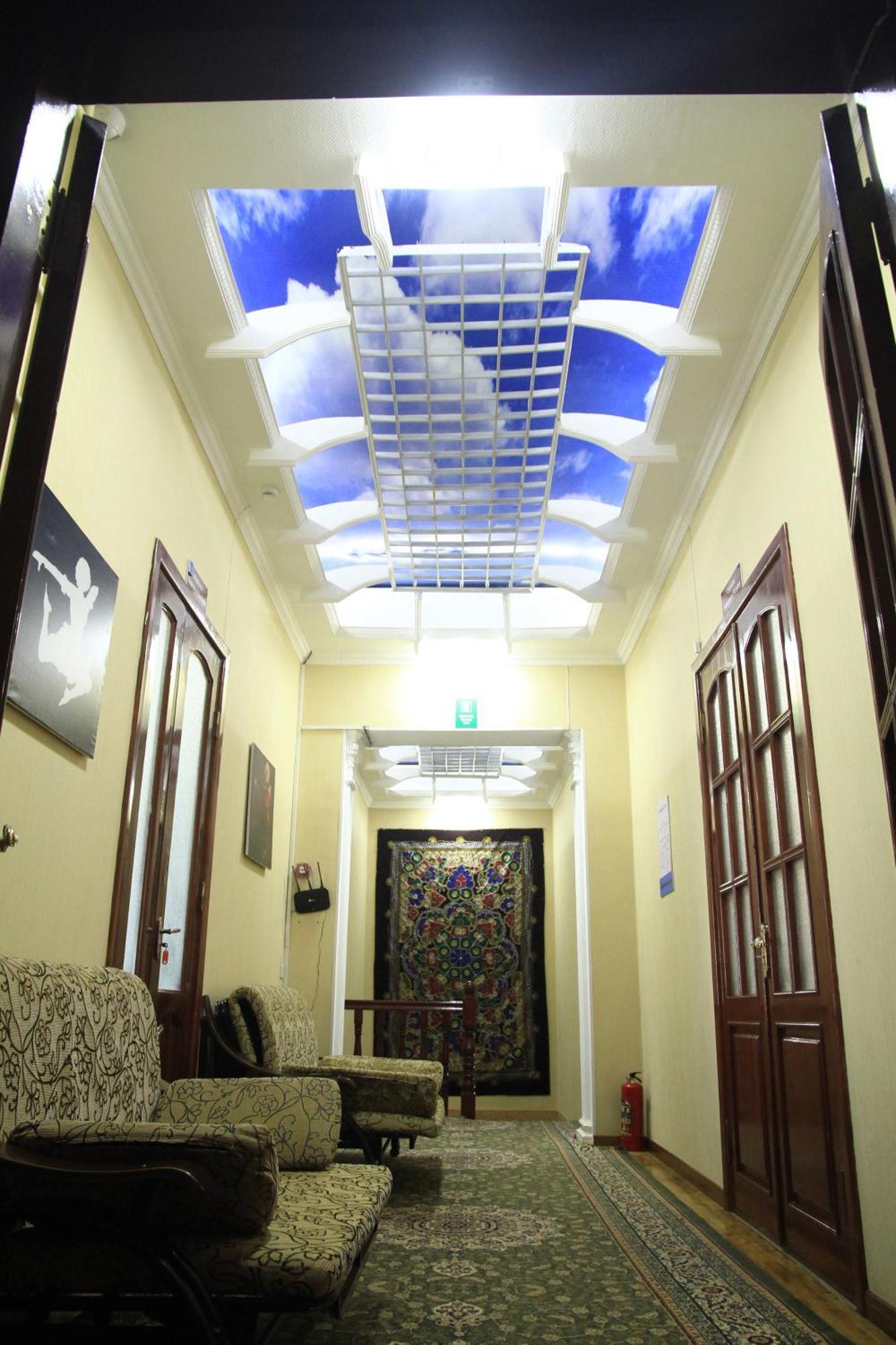 Yellow Hostel Душанбе Экстерьер фото
