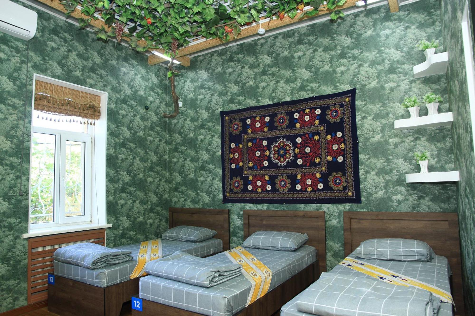 Yellow Hostel Душанбе Экстерьер фото