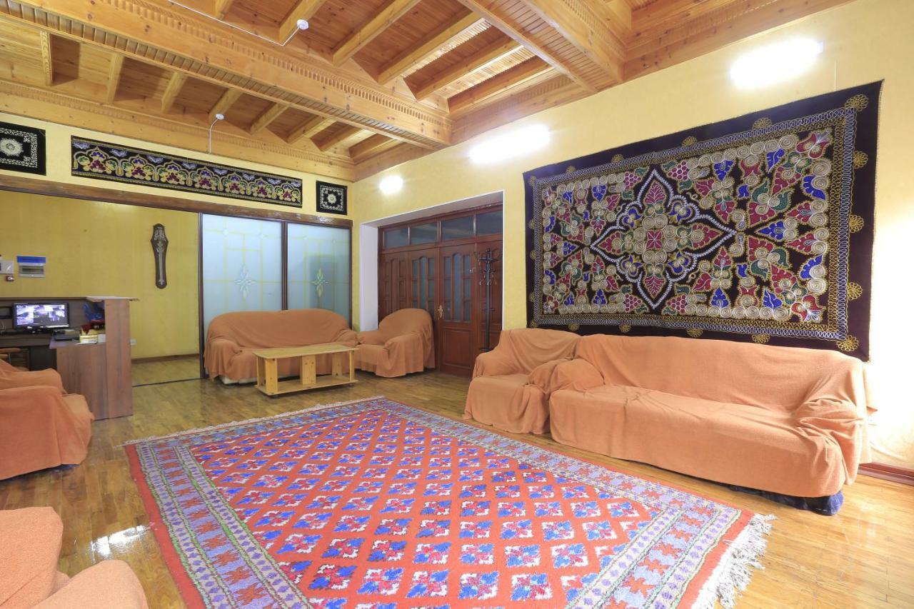 Yellow Hostel Душанбе Экстерьер фото